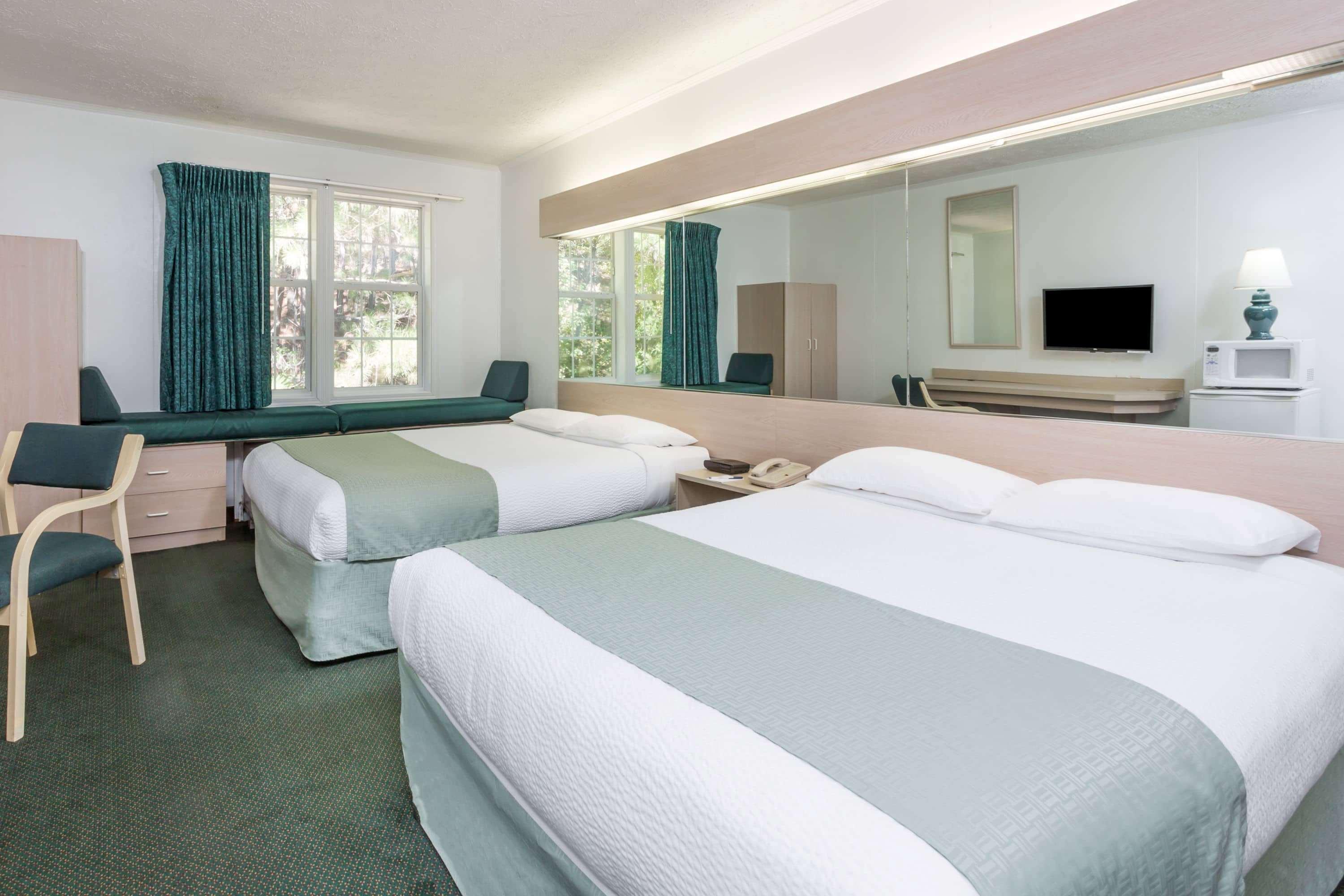 Microtel Inn By Wyndham Athens Exterior photo